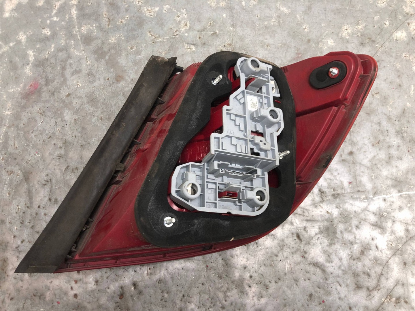 light left rear part MERCEDES W204 KOMBI 2048203564