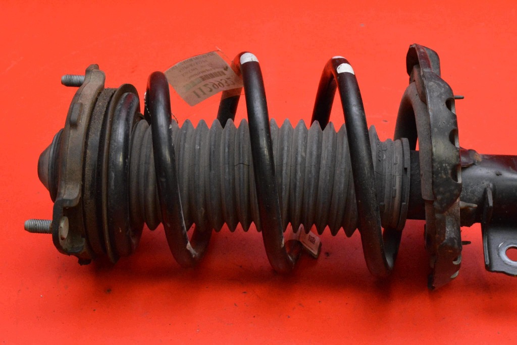 shock absorber right front KIA CEED 3 III 1.6 CRDI 116 KM 18-21