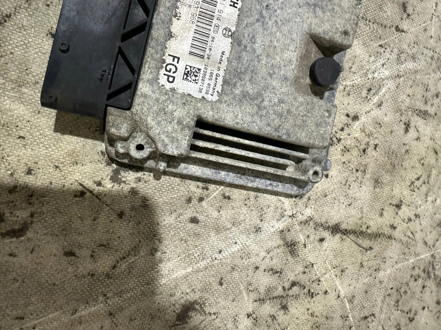 control unit of the engine OPEL SIGNUM 1.9CDTI 0281011914