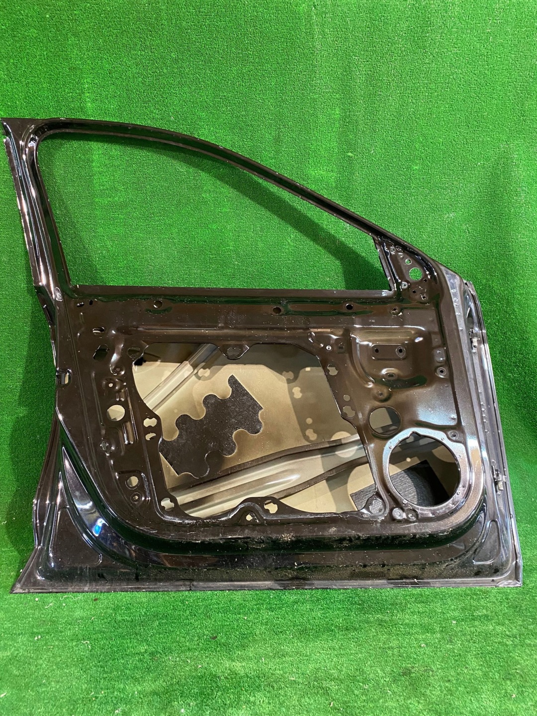 door front left left front SKODA OCTAVIA III