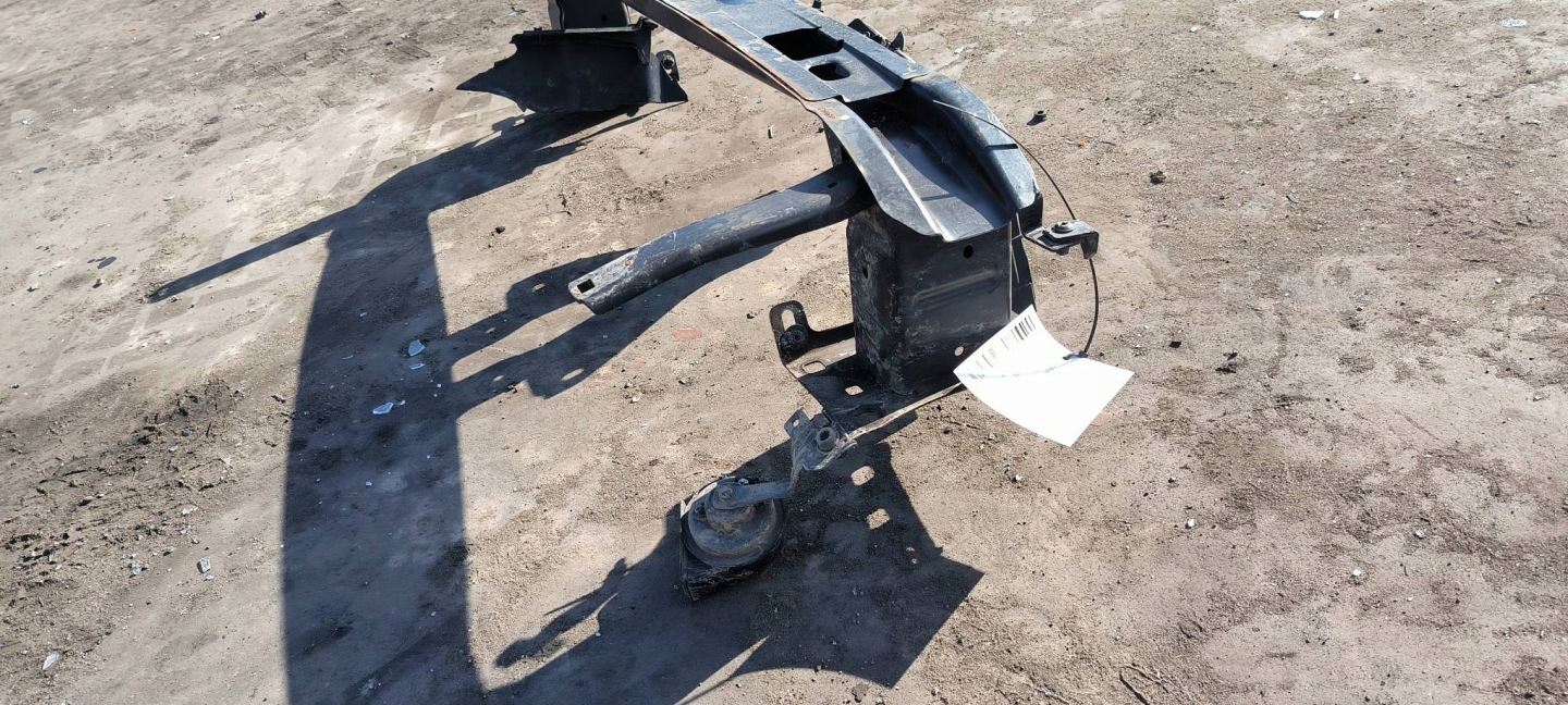 TRAVERSA paraurti Anteriore VOLKSWAGEN PASSAT B8