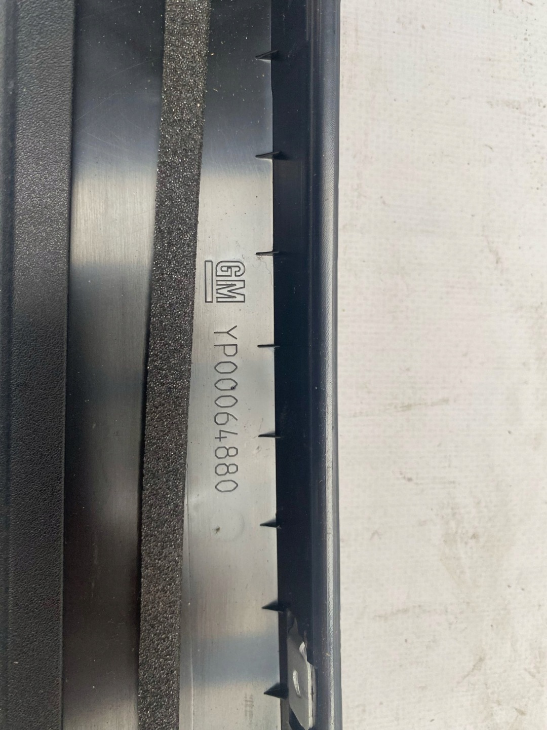 OPEL GRANDLAND 17- moulding door left front