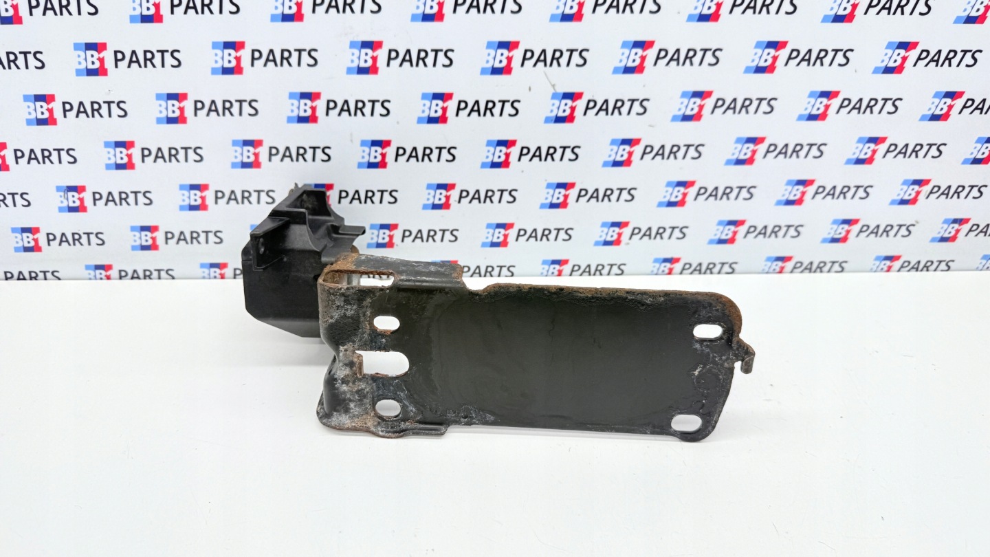 BMW E90 E91 E92 E87 Halter Halter des Kühlers rechts 7591647