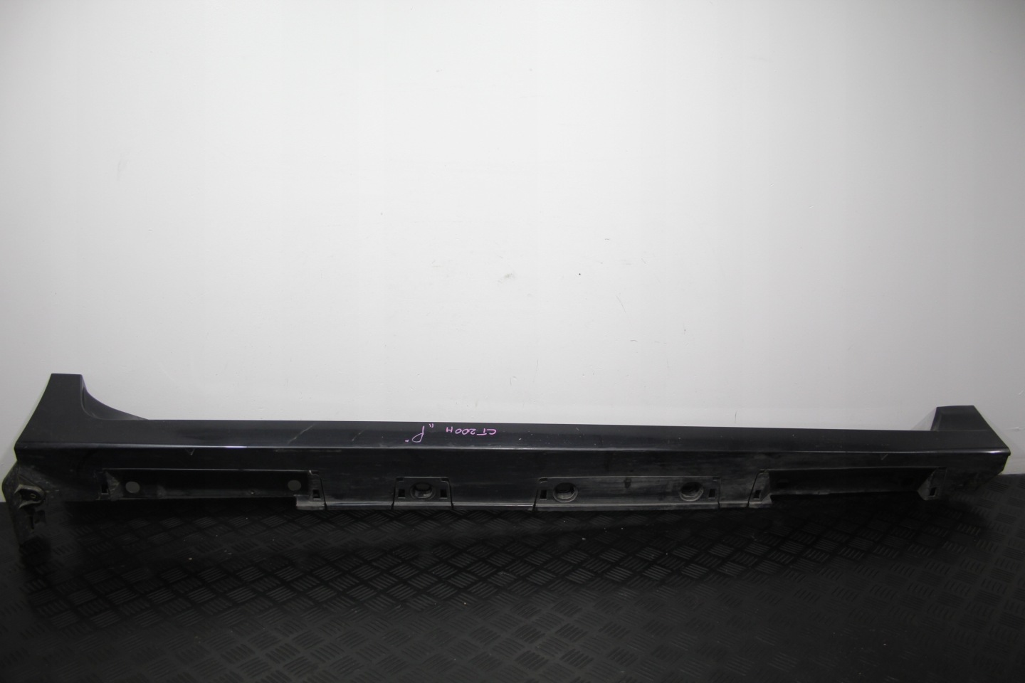 cap threshold threshold right LEXUS CT200H