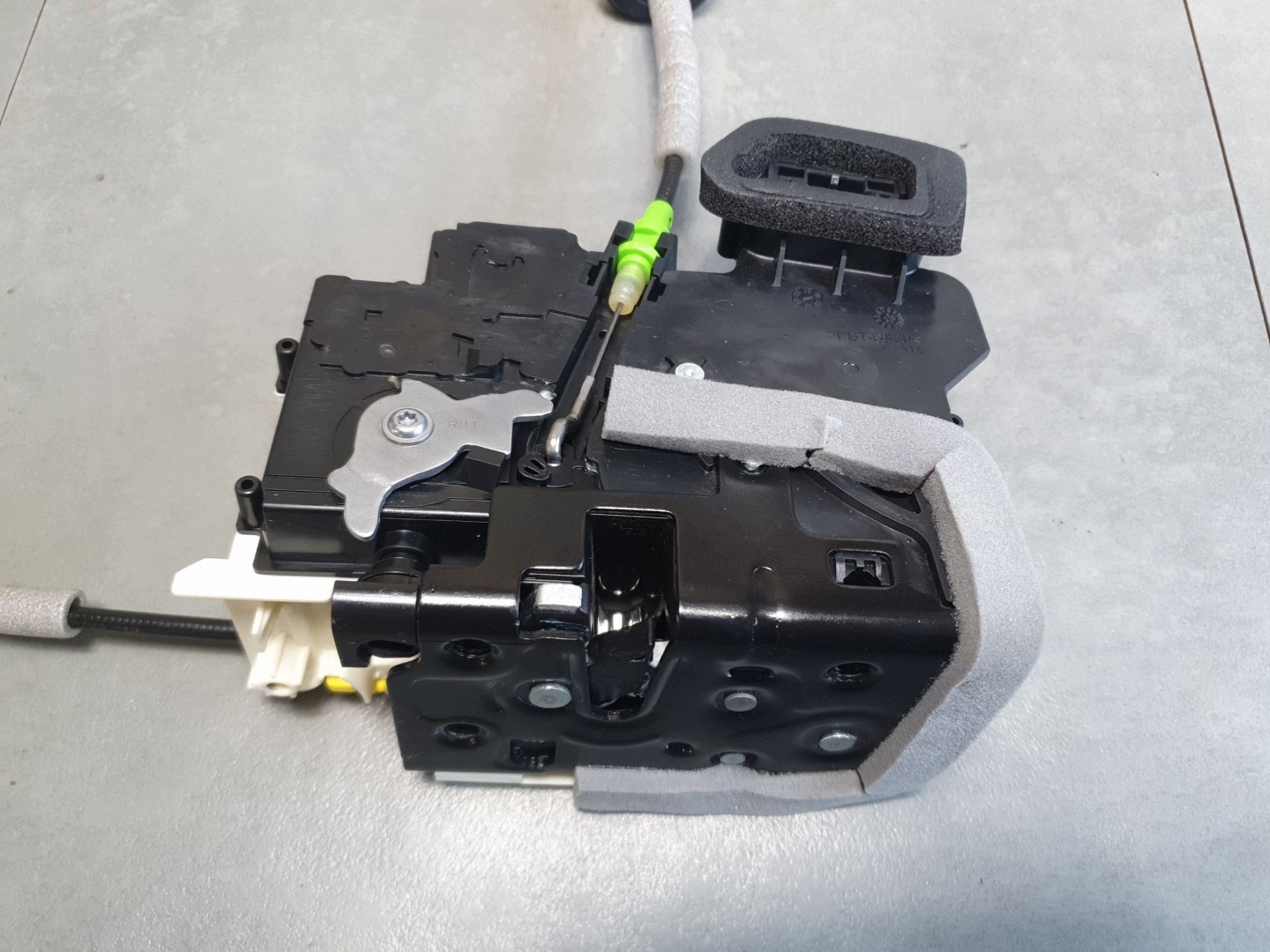 Audi Q6 e-tron lock door front right front 4K1837016H