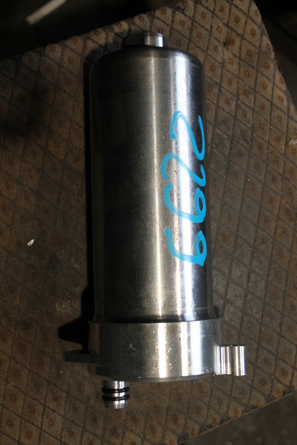 2299. batteria pressione cambio ingranaggi AUDI 0CK325295D