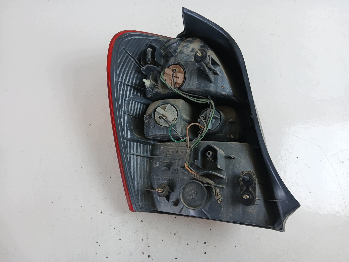 MAZDA 323F BJ light right rear part 5D
