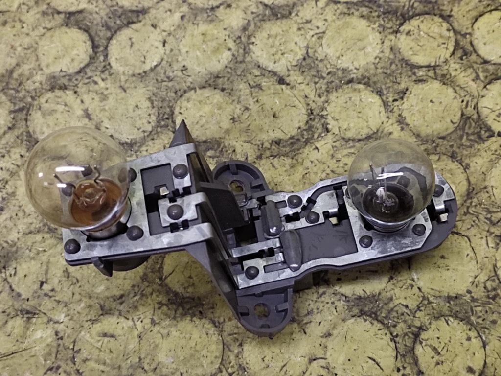 ALFA ROMEO 147 light left rear part 46556349