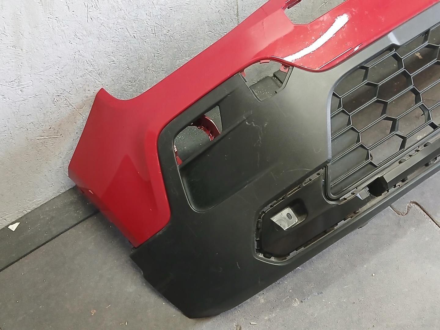 nárazník předek JEEP AVENGER
