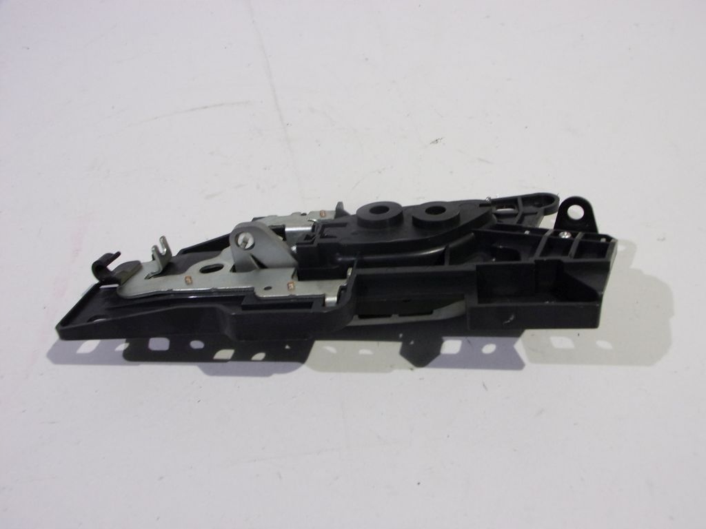 Honda Civic VIII 5D HB handle inner right rear part
