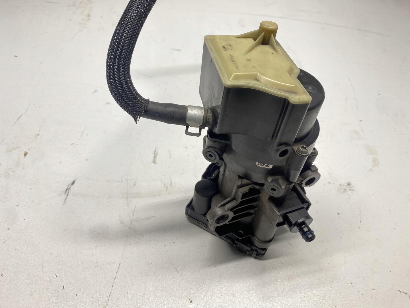 pumpa spojky KIA NIRO 1.6 HYBRYDA 41050-2B002 2016