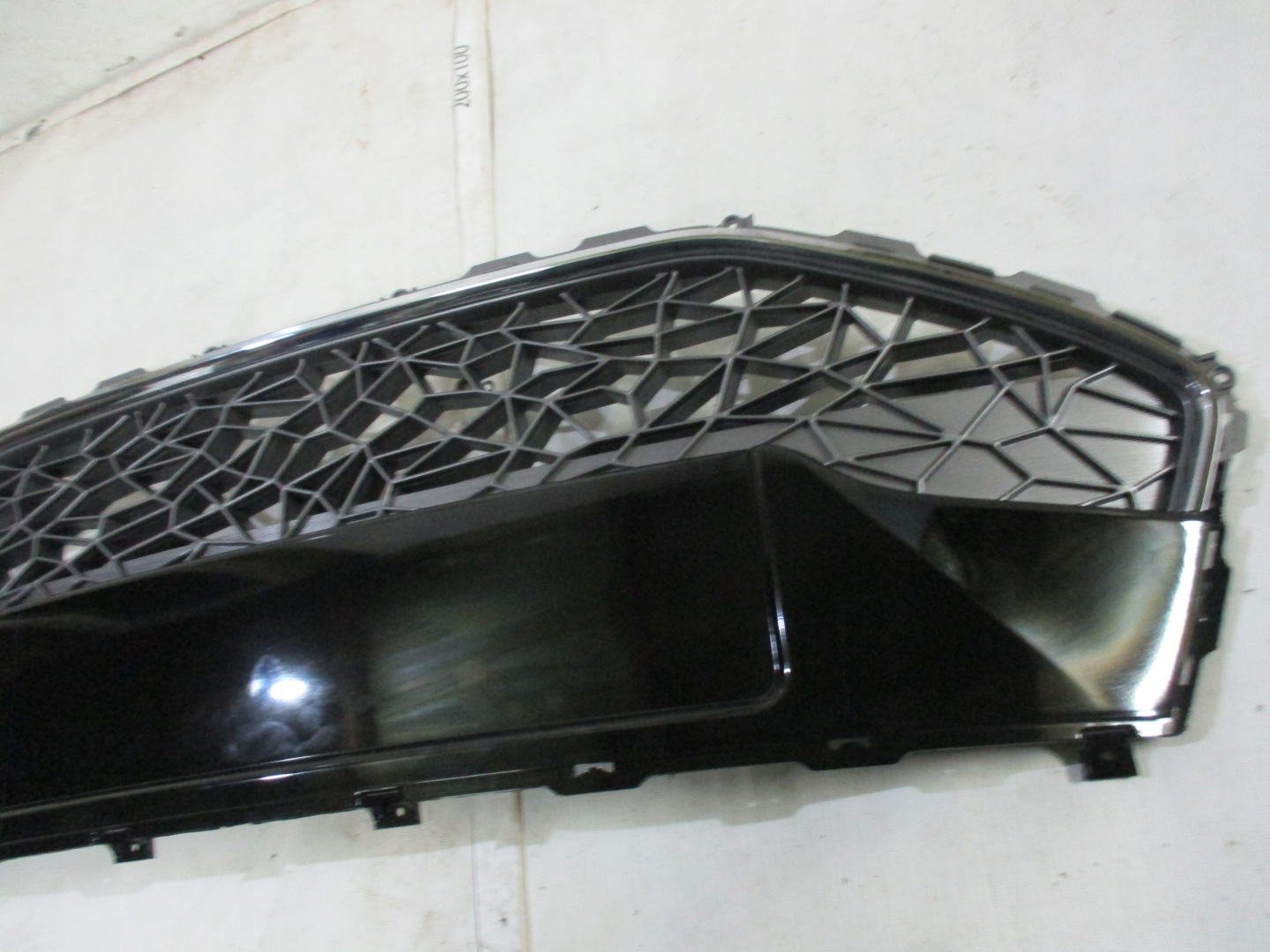 Grill Hyundai ix20 6561-1K000