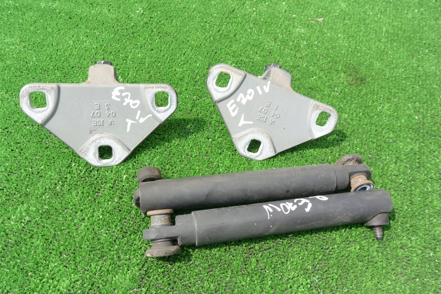 SILOWNIKI SCHARNIERE BURTY KPL BMW X5 X6 E70 E71