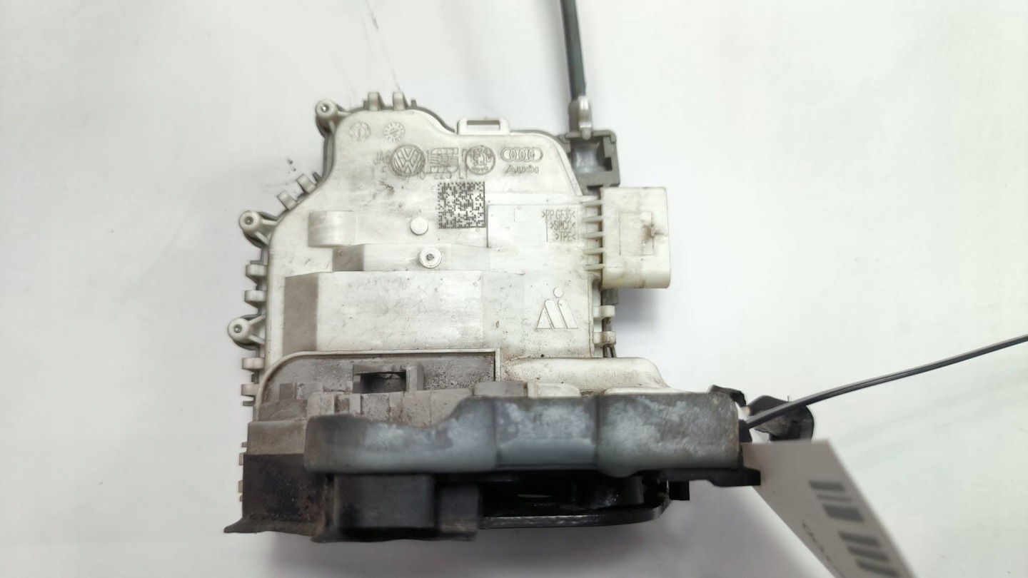 lock door right front 8W1837016B AUDI A4 B9 S-LINE