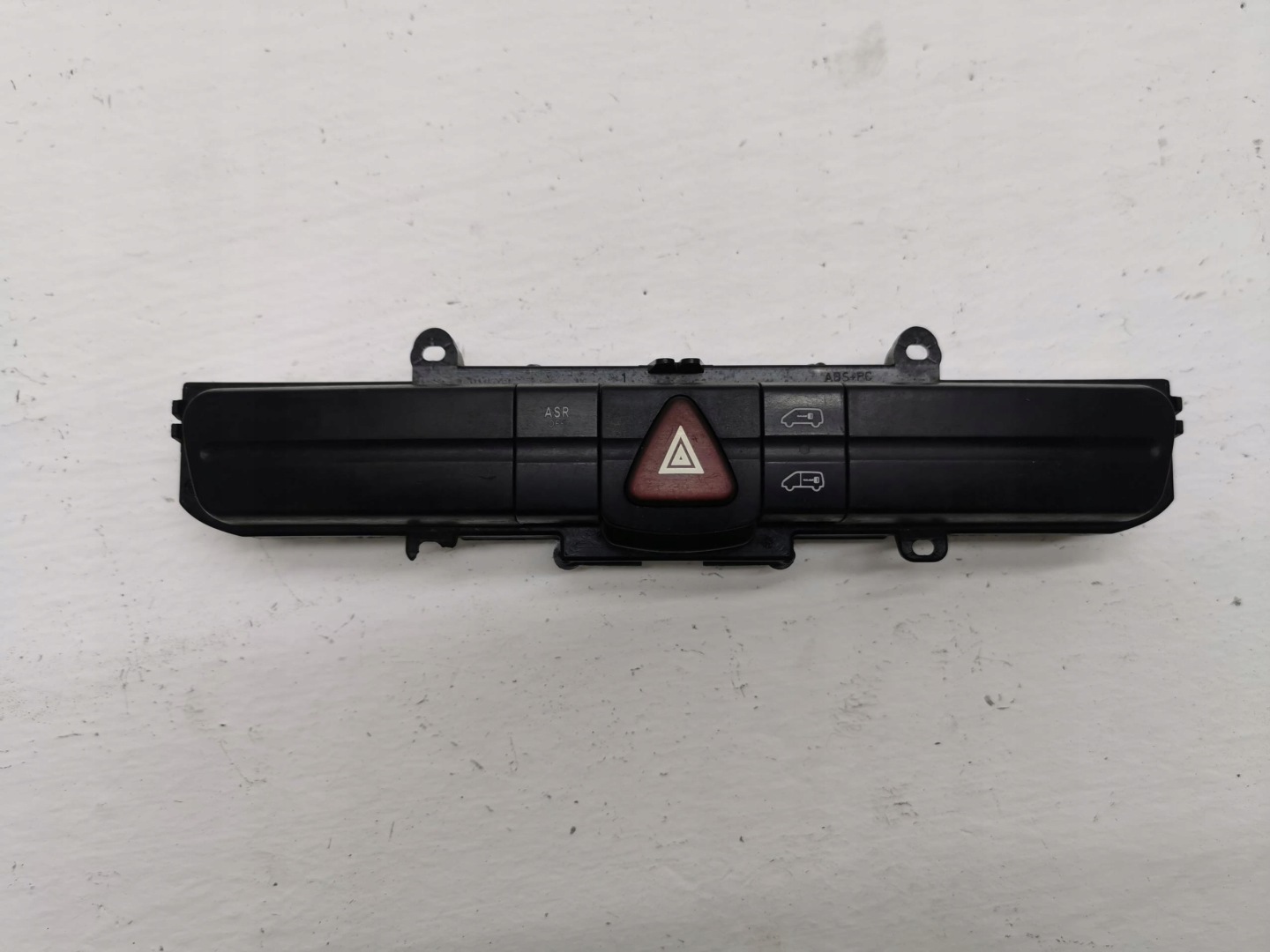 PANEL des warnblickschalters MERCEDES SPRINTER W906 9065454107