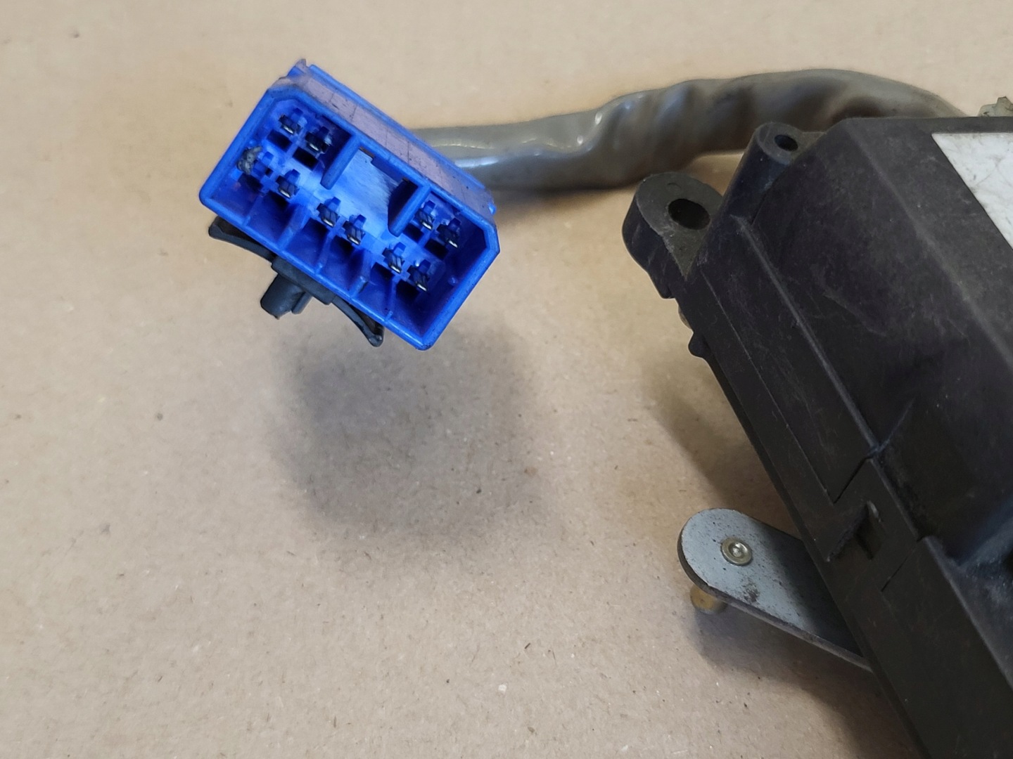aircon recirculation flap motor MAZDA 626 GA700GA5R OE EU