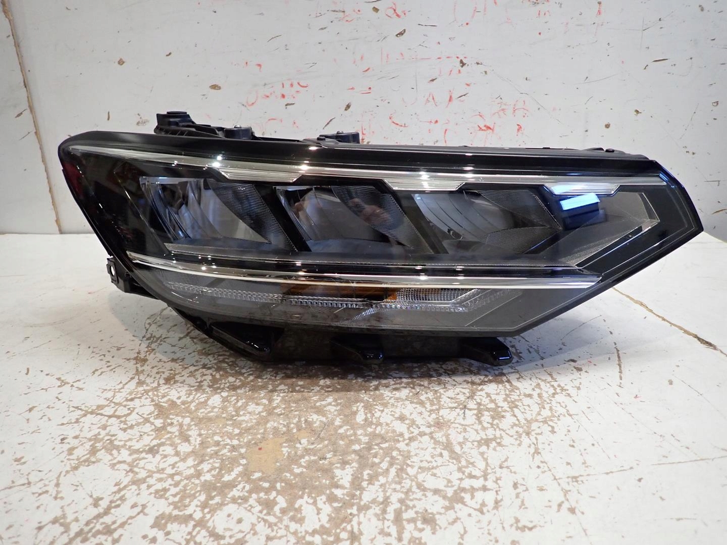 light front right VW PASSAT B8 LIFT 19- FULL LED
