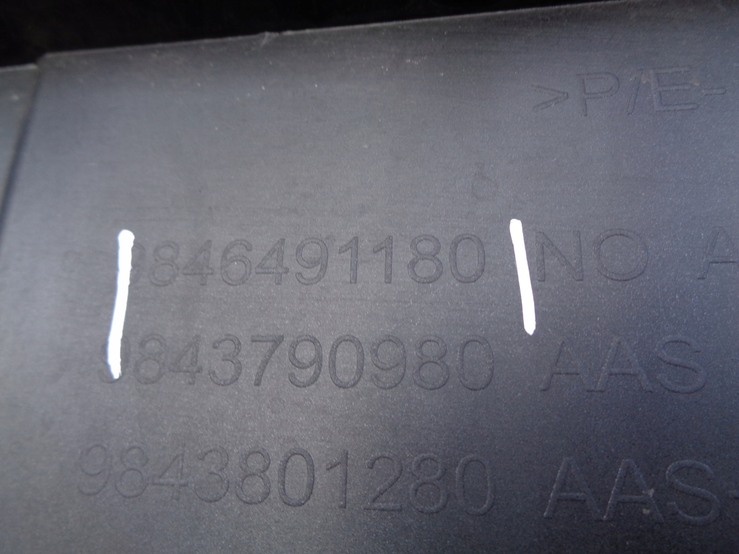 front bumper PEUGEOT 3008 III 23- NR 46771