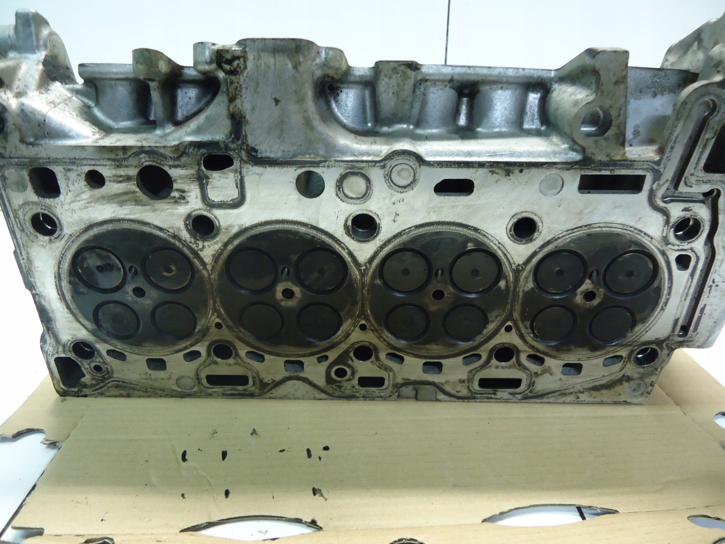 BMW 1 E87 2.0D N47D20 hlava 7812603 vačky RÁM 7797511