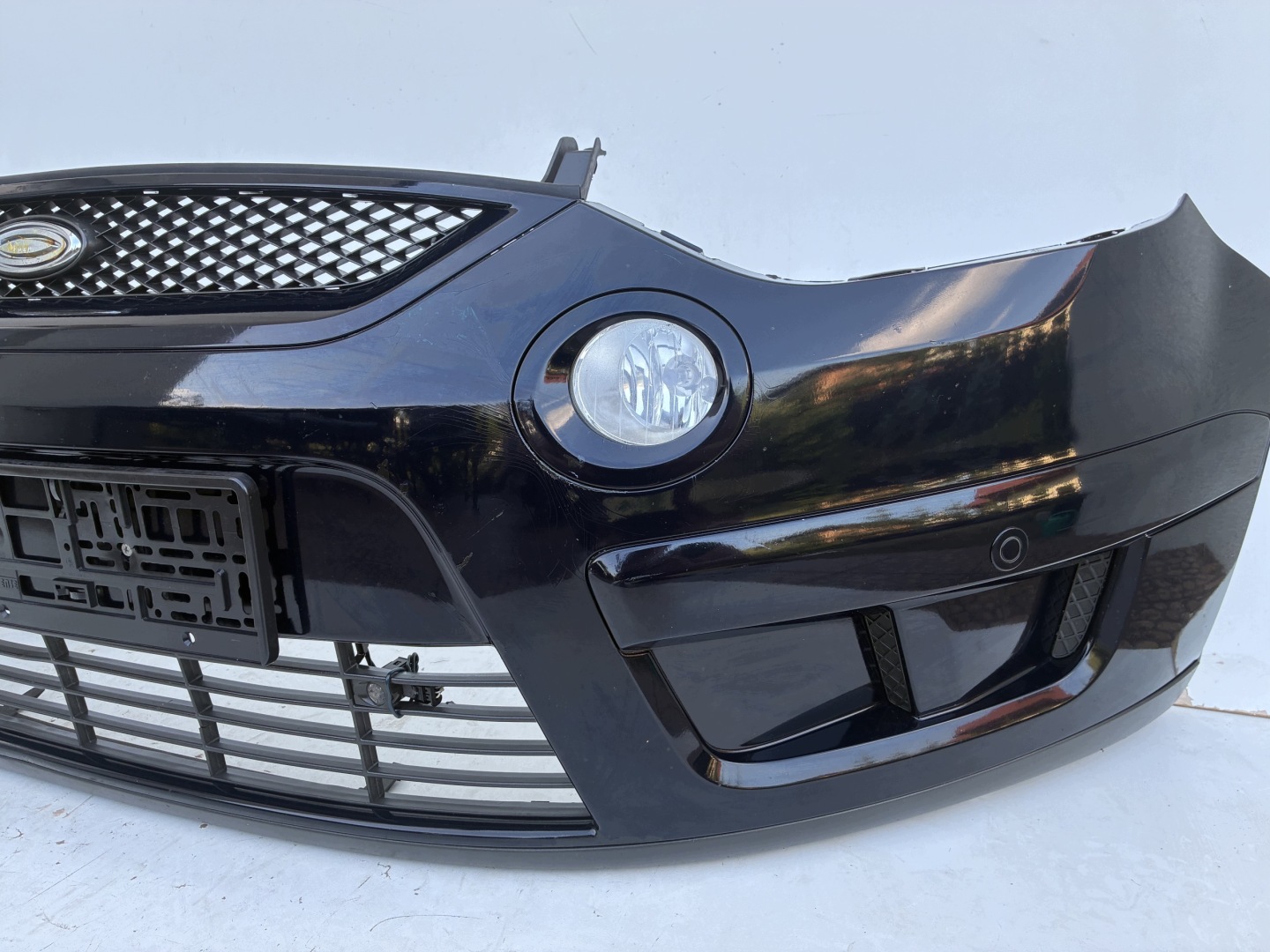 bumper front front Ford S-Max Mk1 V6 PDC 06-15r. ==OEM== Europa