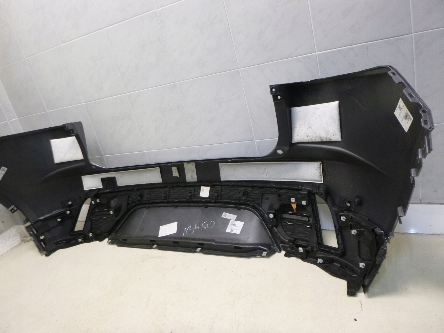 JAGUAR E-PACE X540 bumper rear part 4 x PDC NR 30