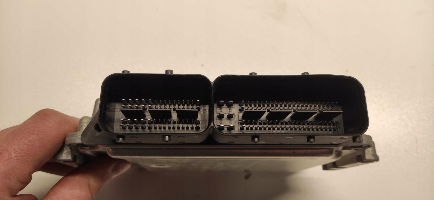 HYUNDAI IX20 1.6 petrol control unit computer of the engine module 39128-2B310