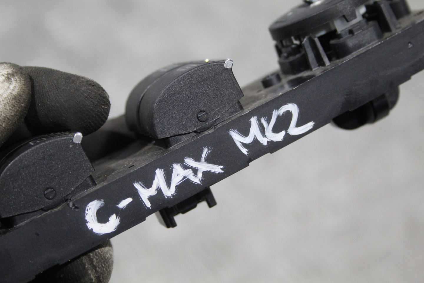 window control switch door left front FORD C-MAX MK2