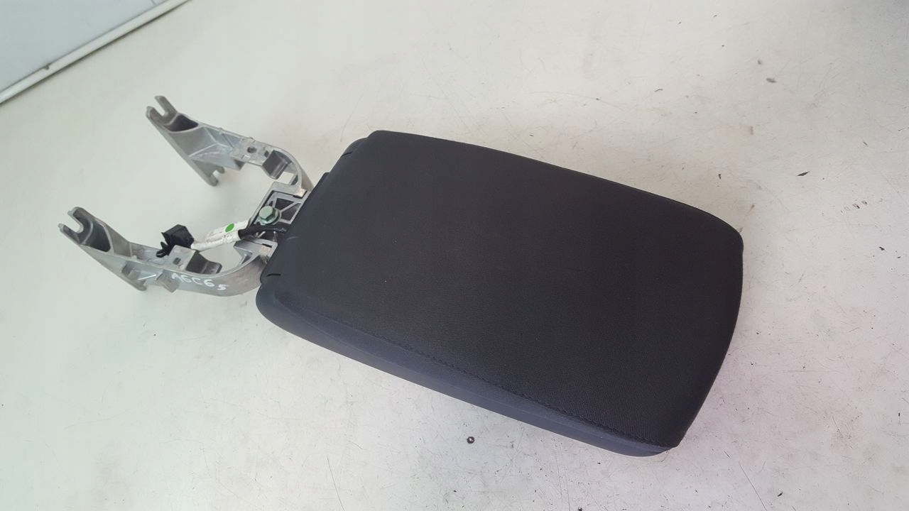bracciolo tunel Audi A6 C6 2,7 TDI