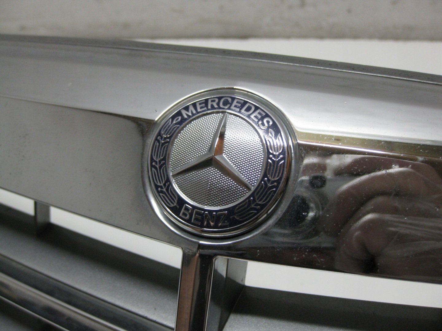 MERCEDES W204 11R front PREKLADgrill A2048801483
