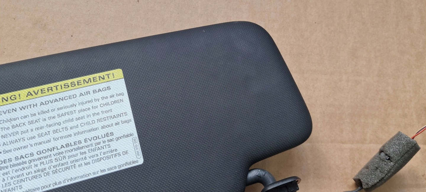 Q3 83A cover PRZECIWSLONECZNA visor right right front SLINE 83A857552F