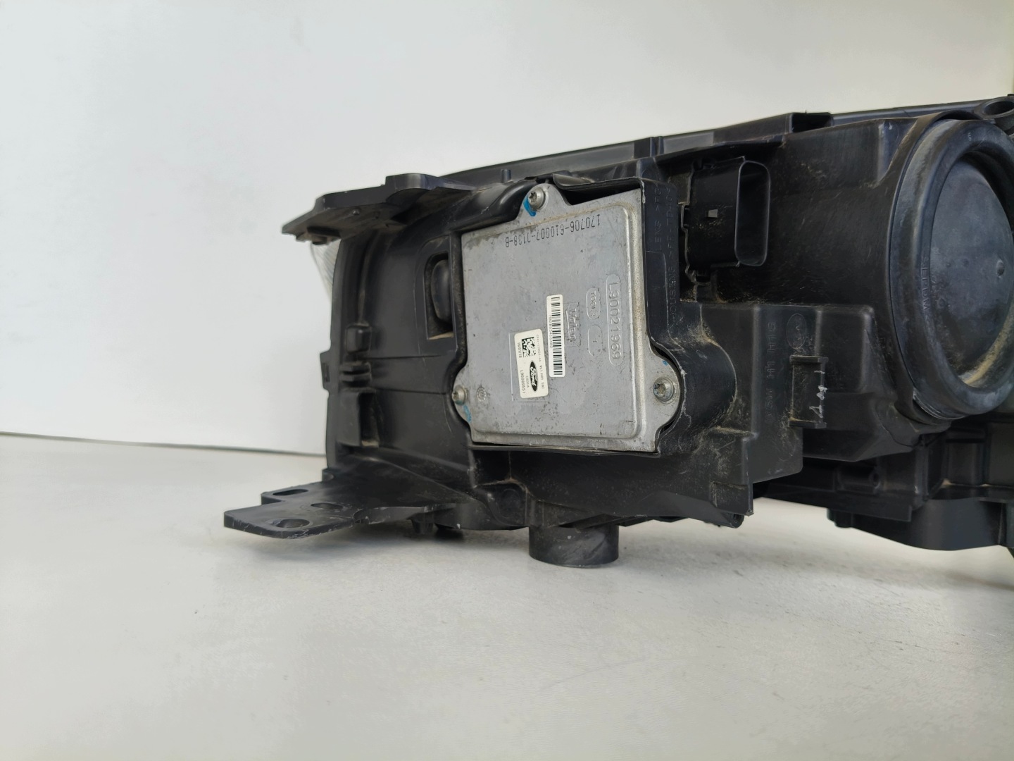 light right REFLEKTOR FORD KUGA MK2 16- LIFT LED