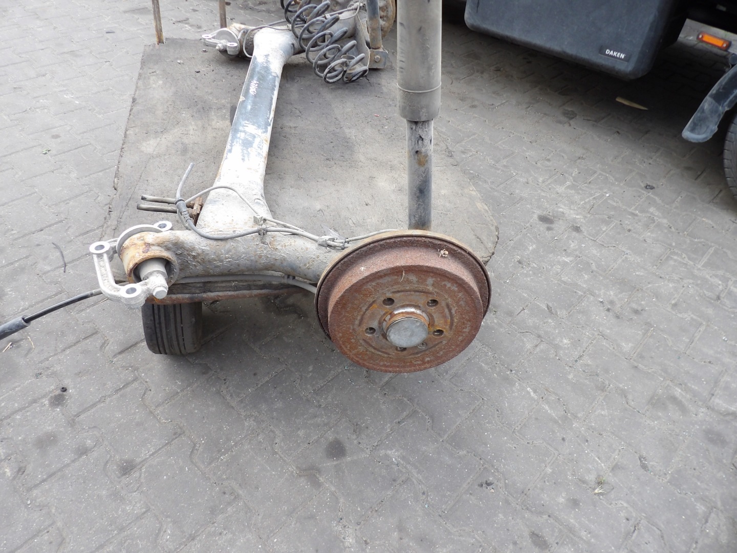 Audi A2 1,4 TDI 75km achsträger hinten ABS