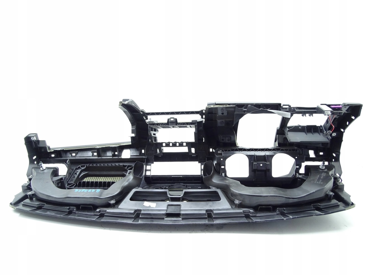 dashboard instrument panel console cockpit DASHBOARD SKODA SUPERB III 3V2857007T