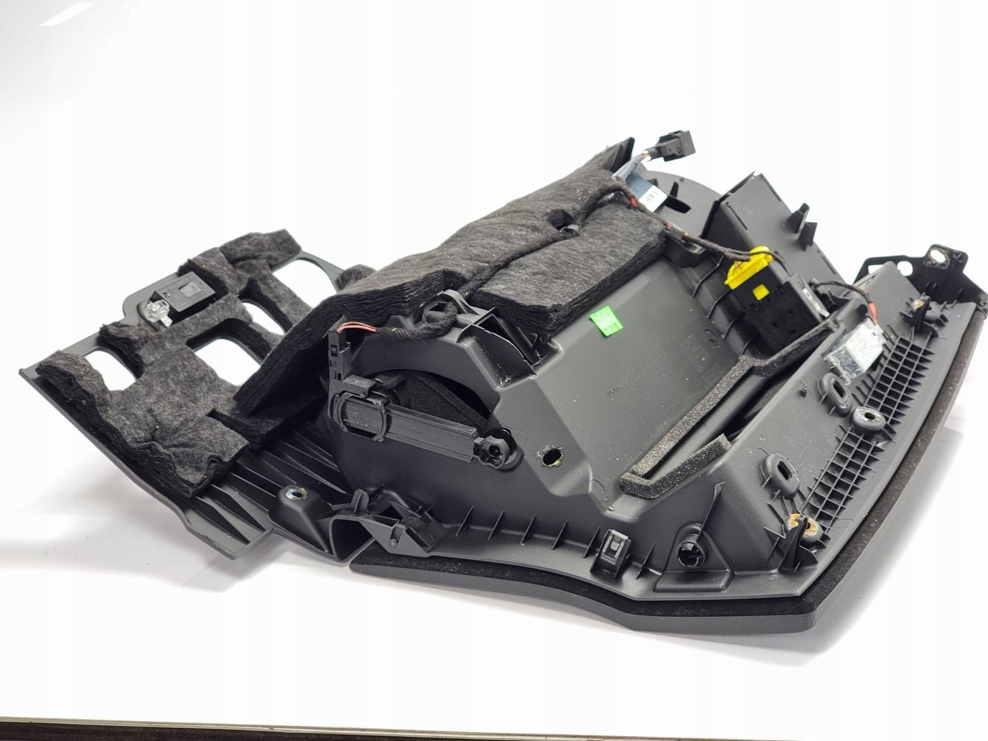 passenger compartment 8W1864044 8W1857035C AUDI A4 B9 QUATTRO