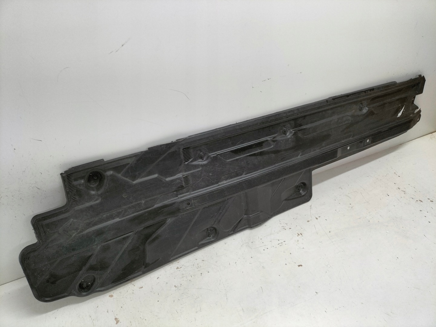 cover chassis right MERCEDES E KLASA W207 COUPE 09