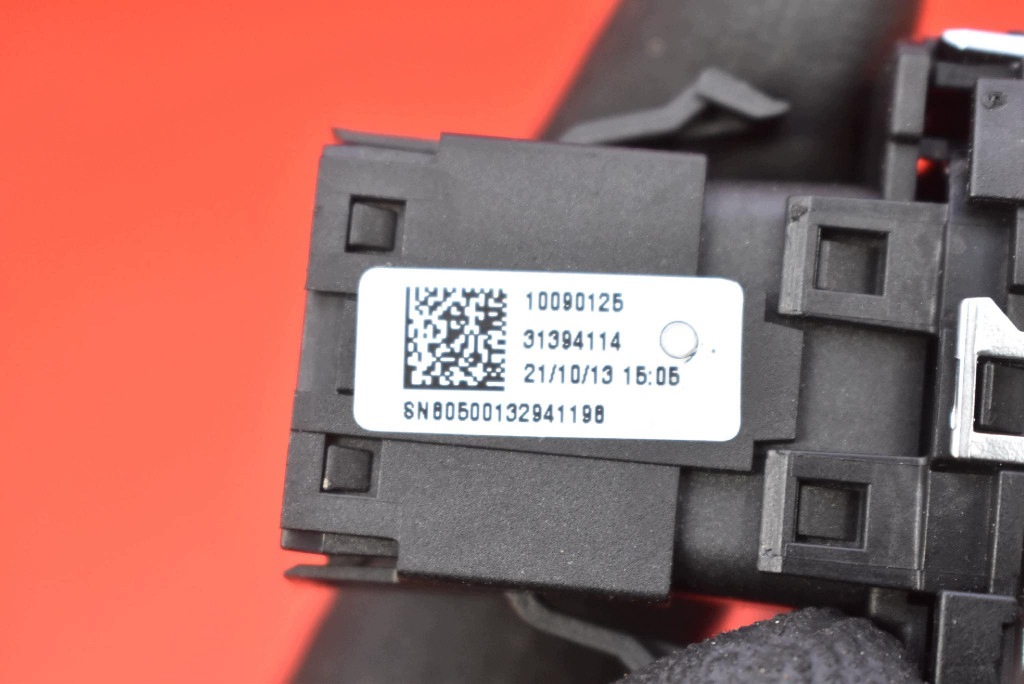 ignition key button AH4N-15607-AE 31394114 VOLVO V40 II 1.6 D2 115 KM