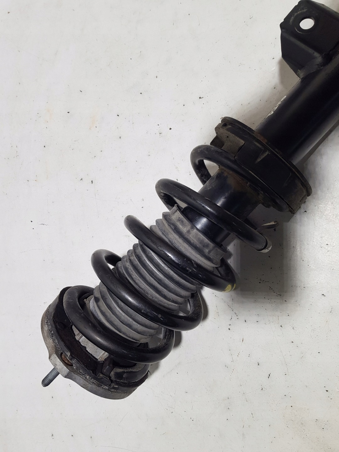 shock absorber front left 2.0 B ALFA ROMEO STELVIO