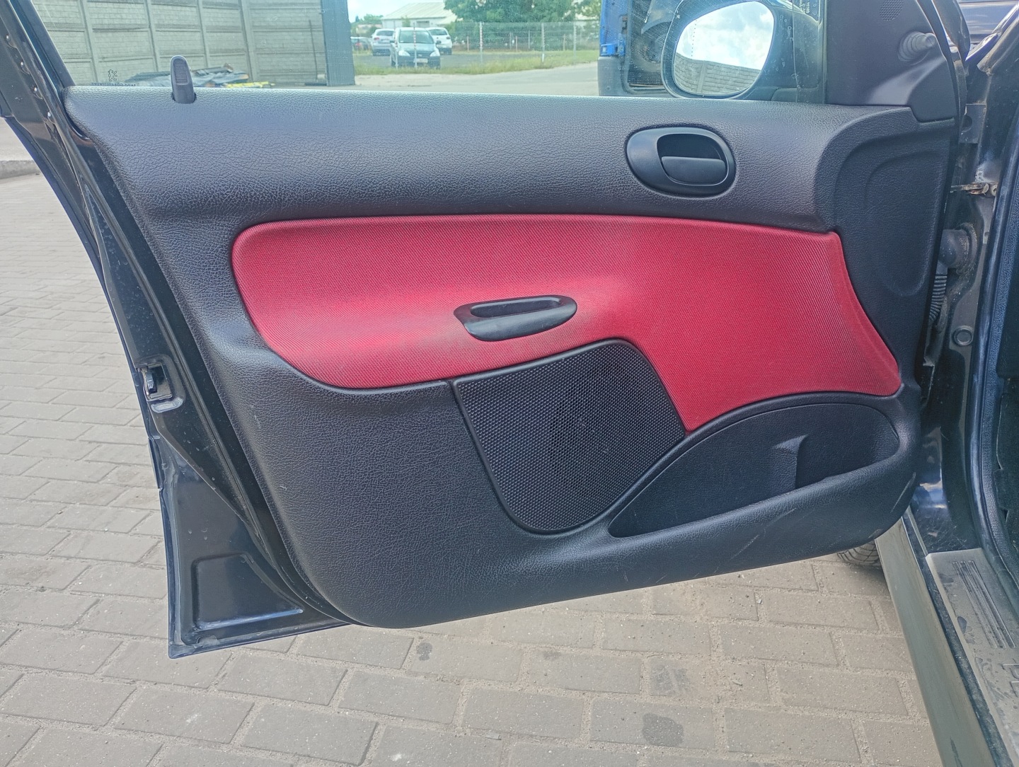 upholstery side left front Peugeot 206 SW 02-07