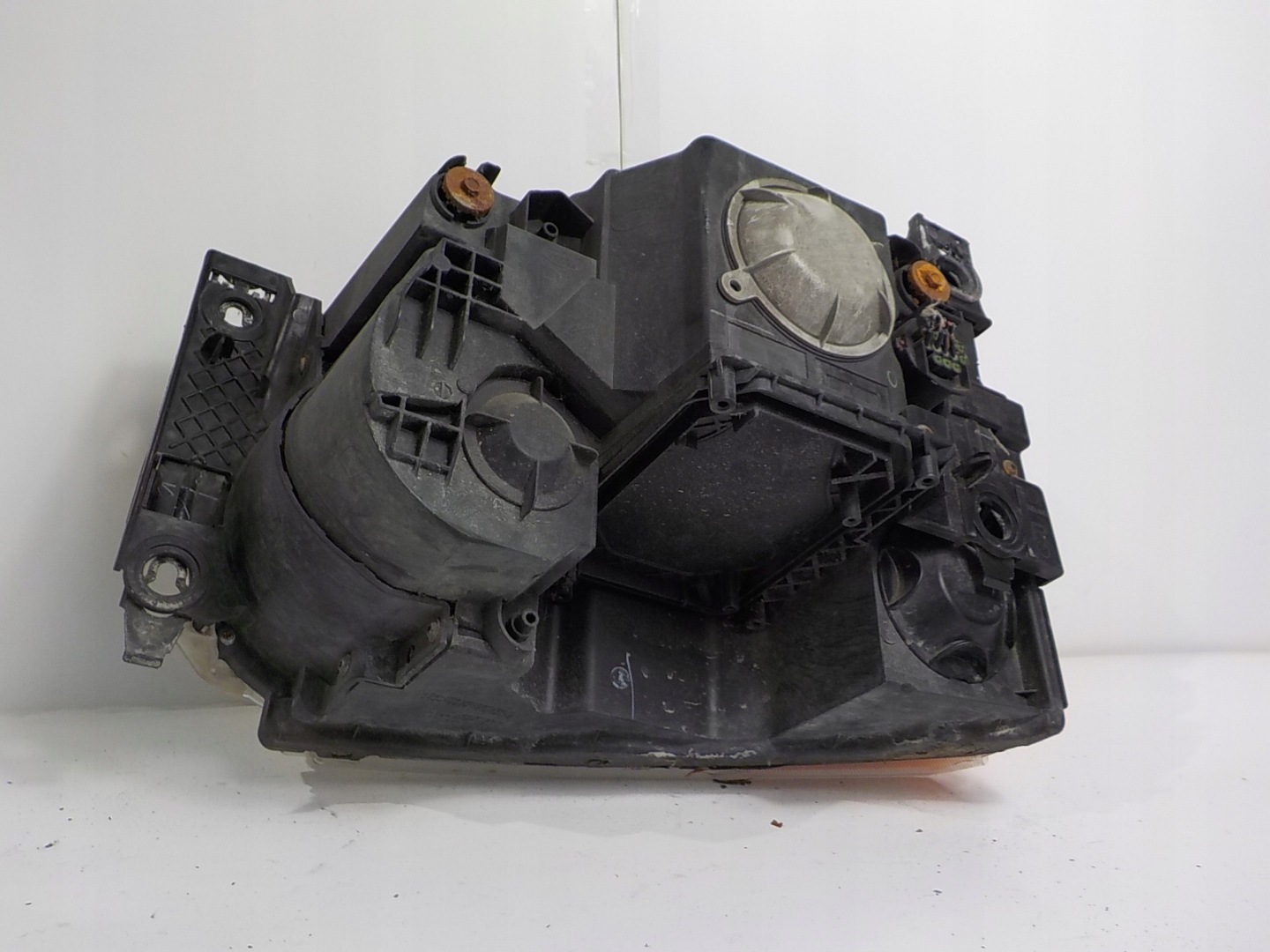LAND ROVER DISCOVERY III light right front UK