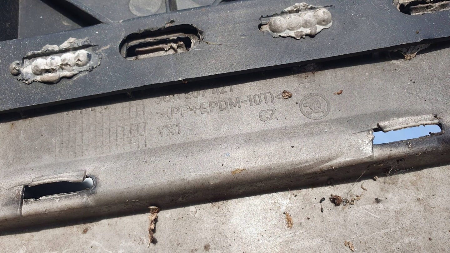 Skoda Superb B5 (3U) bumper rear rear part €