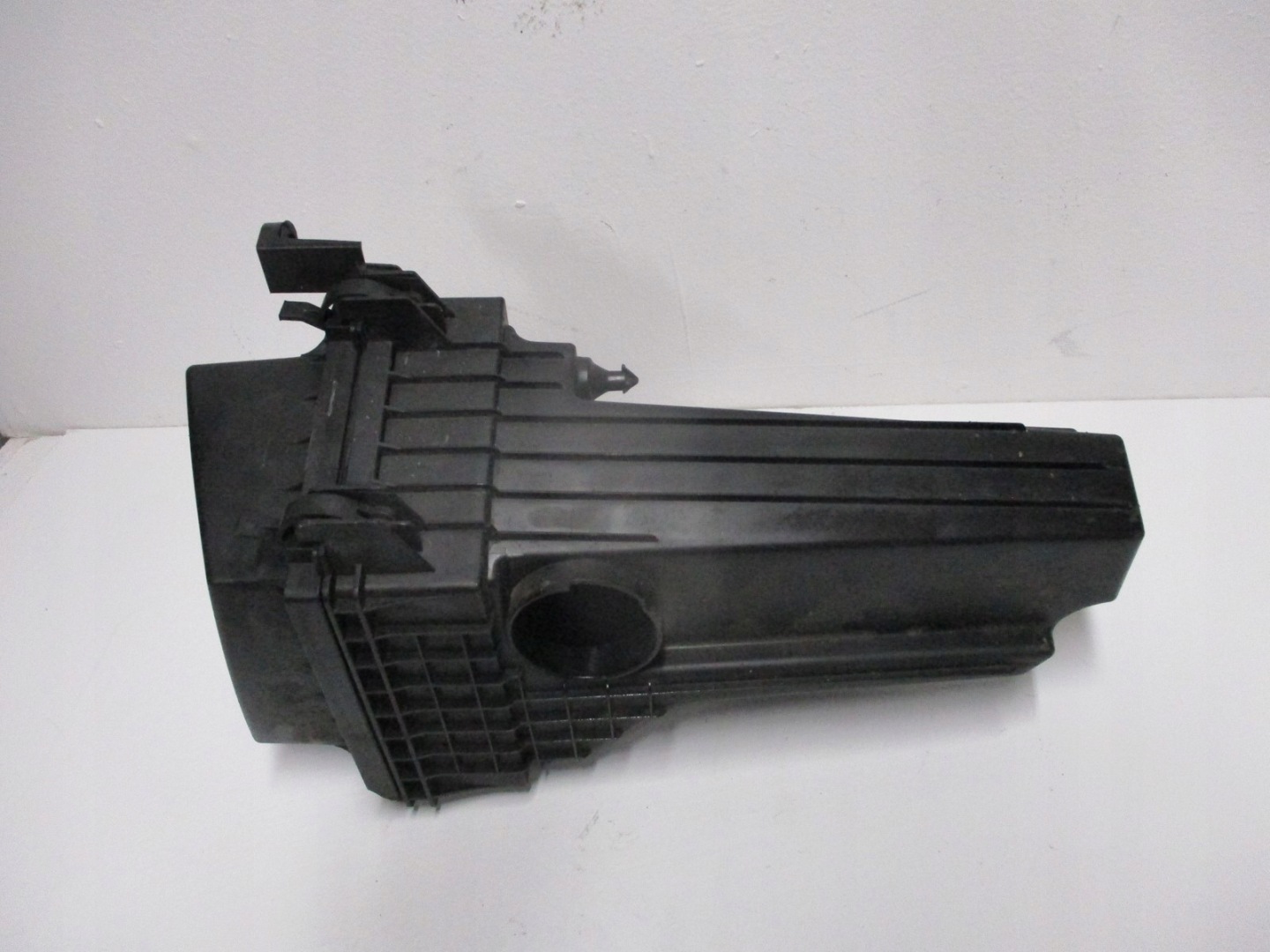 Gehäuse filter luft FORD FIESTA H1B1-9600-CC