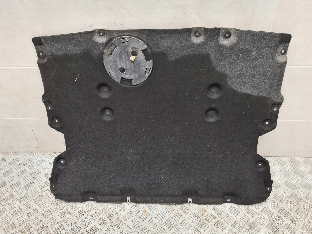 BMW X3 G01 cover below engine