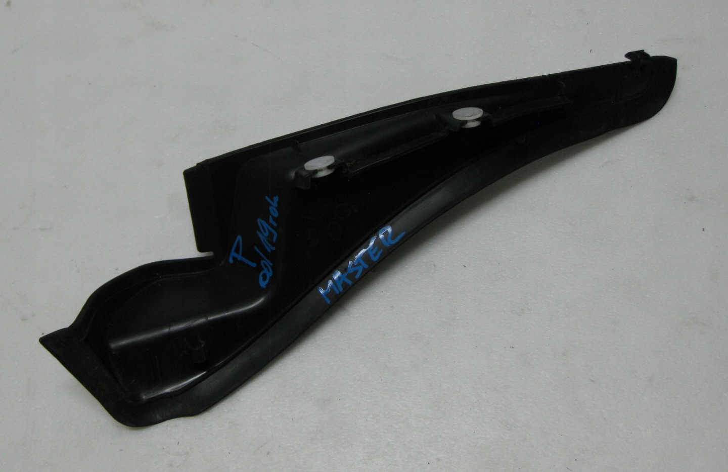 RENAULT MASTER III LIFT cover for hinge corner under the window left 668119349R