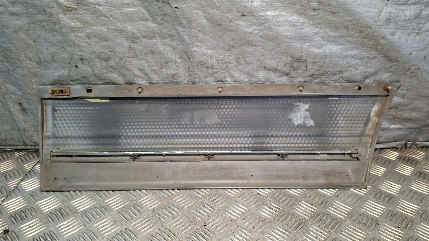 moulding door right rear part MERCEDES W126