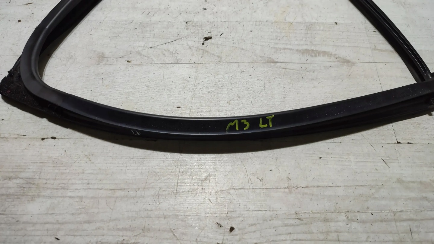 Mazda 3 III BM 17r rear part side left gasket windows door