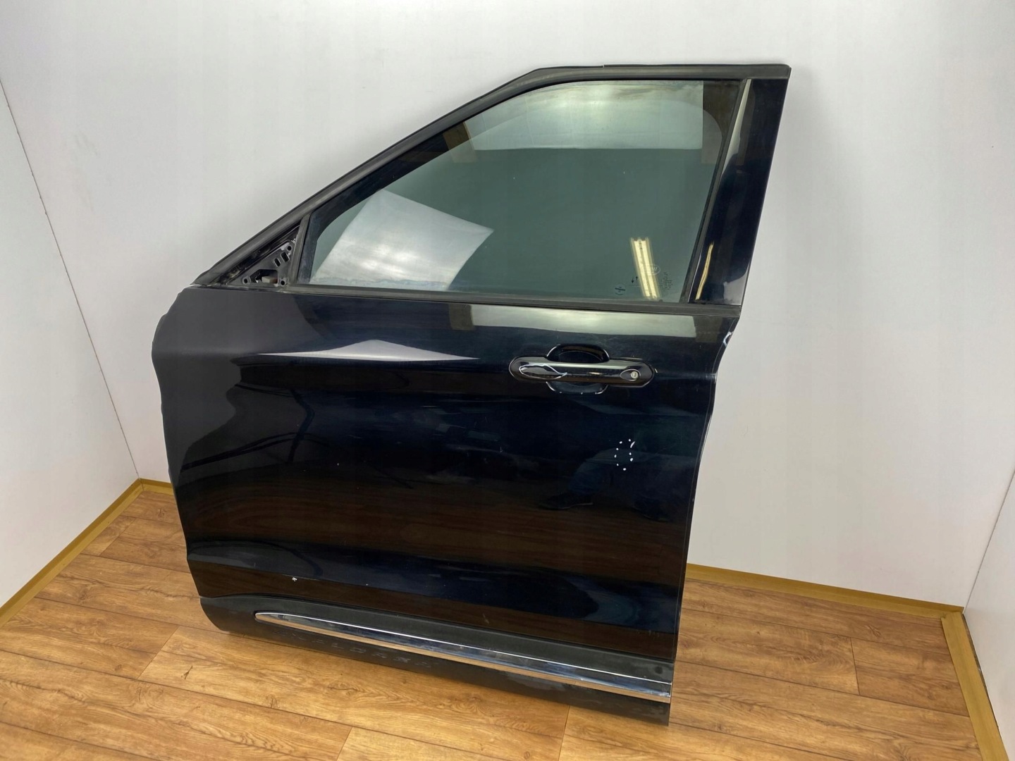 door left left front front Ford Explorer 2020+ USA