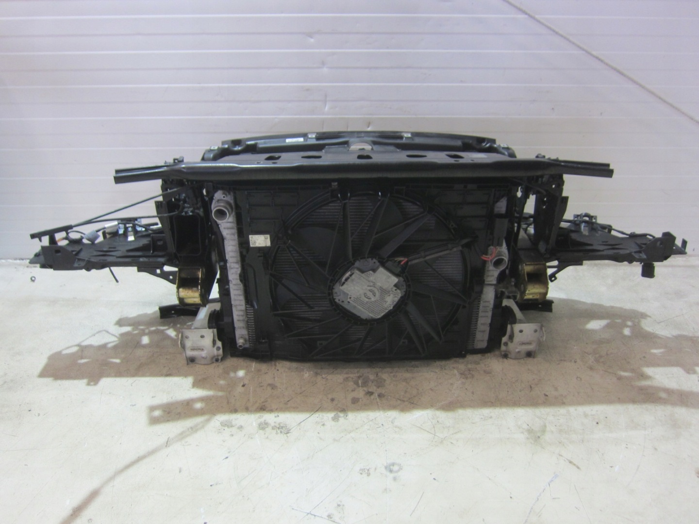 BMW F10 528i N52 258KM support panel for radiators sider radiator pillar 51117200706