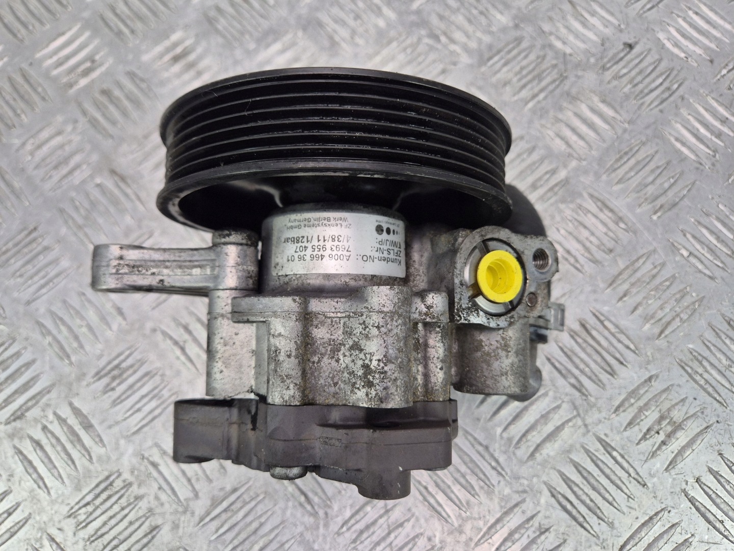 Mercedes E200 CGI W212 Pompa servosterzo M271.860 A0064663601