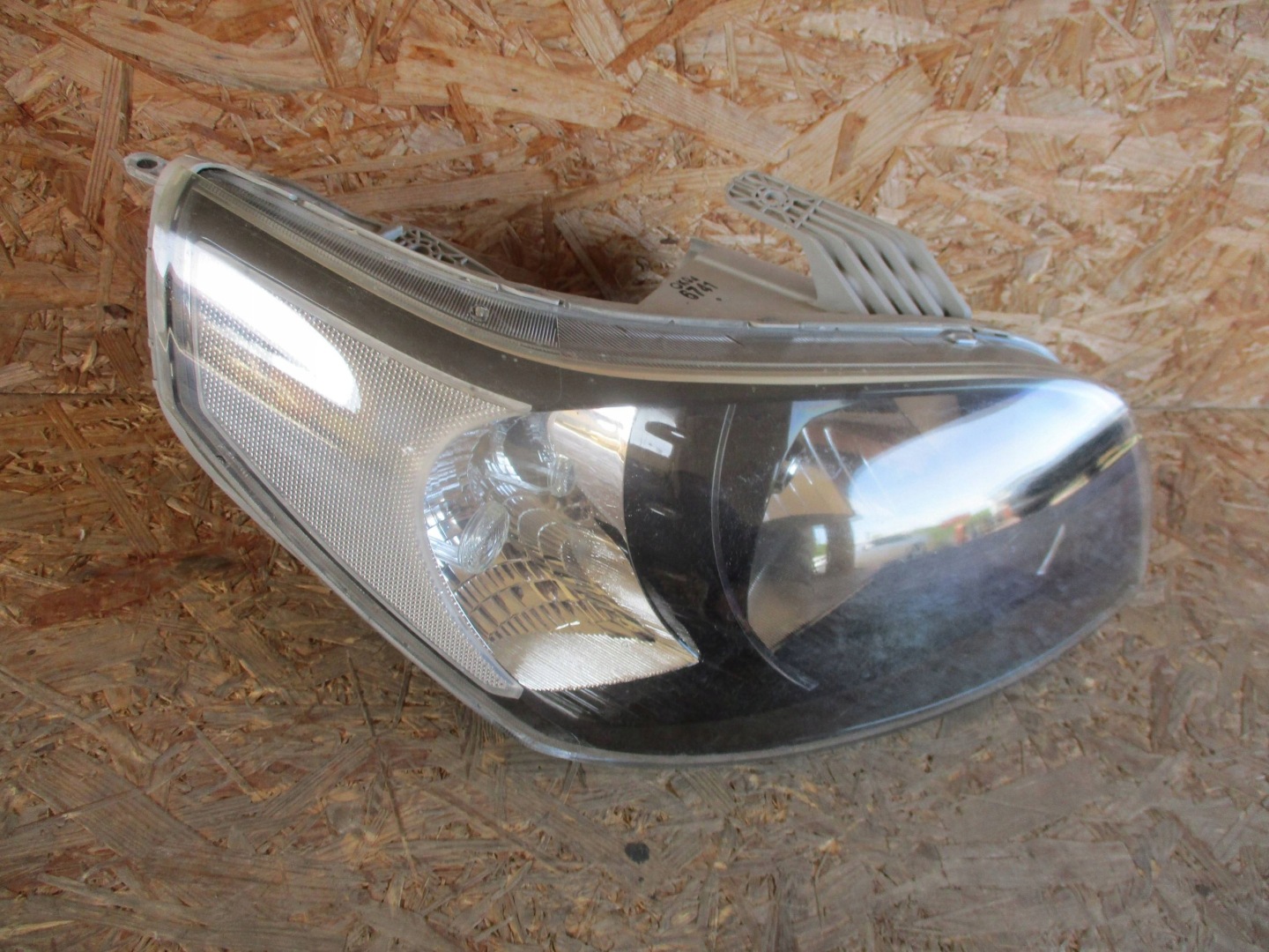 light front front right CHEVROLET AVEO