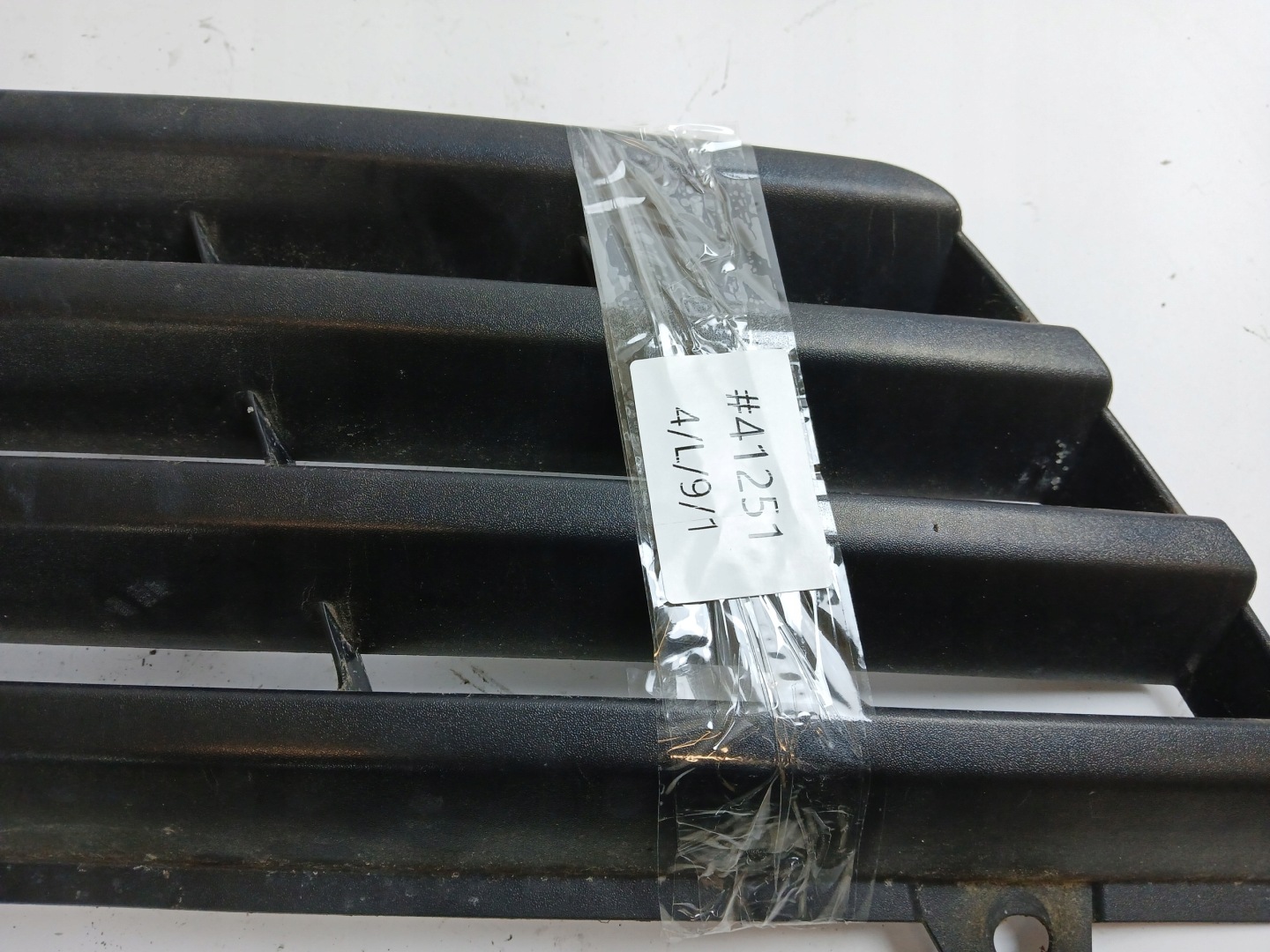 MERCEDES SPRINTER W903 grill grille radiator A9018800085
